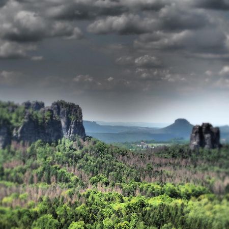 Gasthaus& Pension Zum Roten Haus บาดชานเดา ภายนอก รูปภาพ