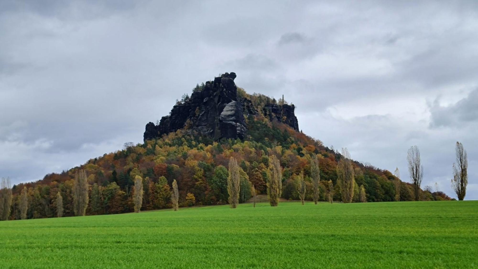 Gasthaus& Pension Zum Roten Haus บาดชานเดา ภายนอก รูปภาพ