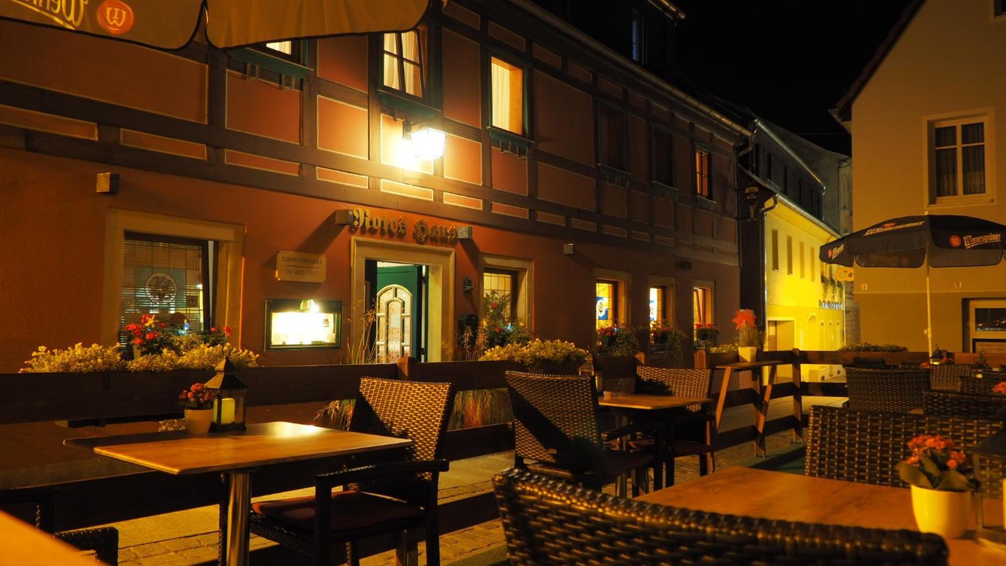 Gasthaus& Pension Zum Roten Haus บาดชานเดา ภายนอก รูปภาพ